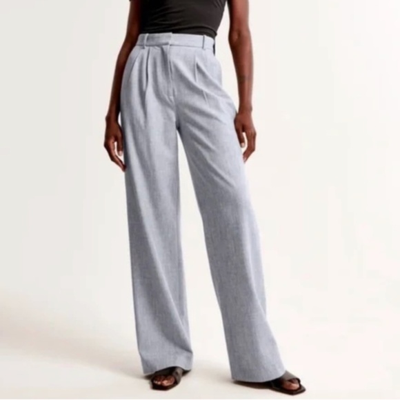 Abercrombie & Fitch Pants - Abercrombie & Fitch Sloane Pleated & Tailored Pants Size 32 Long